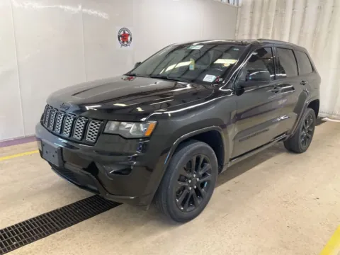 Black 2022 Jeep Grand Cherokee WK Laredo X for sale in Moore, SC