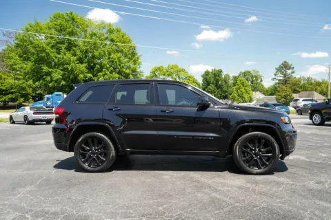 Photos of 2022 Jeep Grand Cherokee WK Laredo X for sale in Moore, SC at TLC Motors