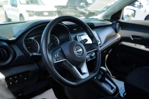 More photos of 2022 Nissan Kicks S at TLC Motors, SC