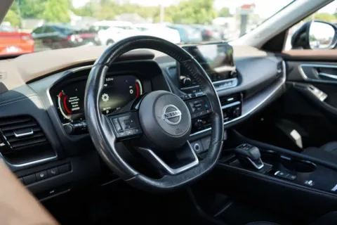 More photos of 2021 Nissan Rogue Platinum at TLC Motors, SC