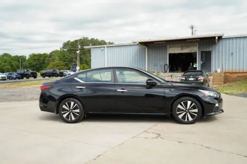 Another view of 2022 Nissan Altima 2.5 SV for sale in Moore, SC at TLC Motors