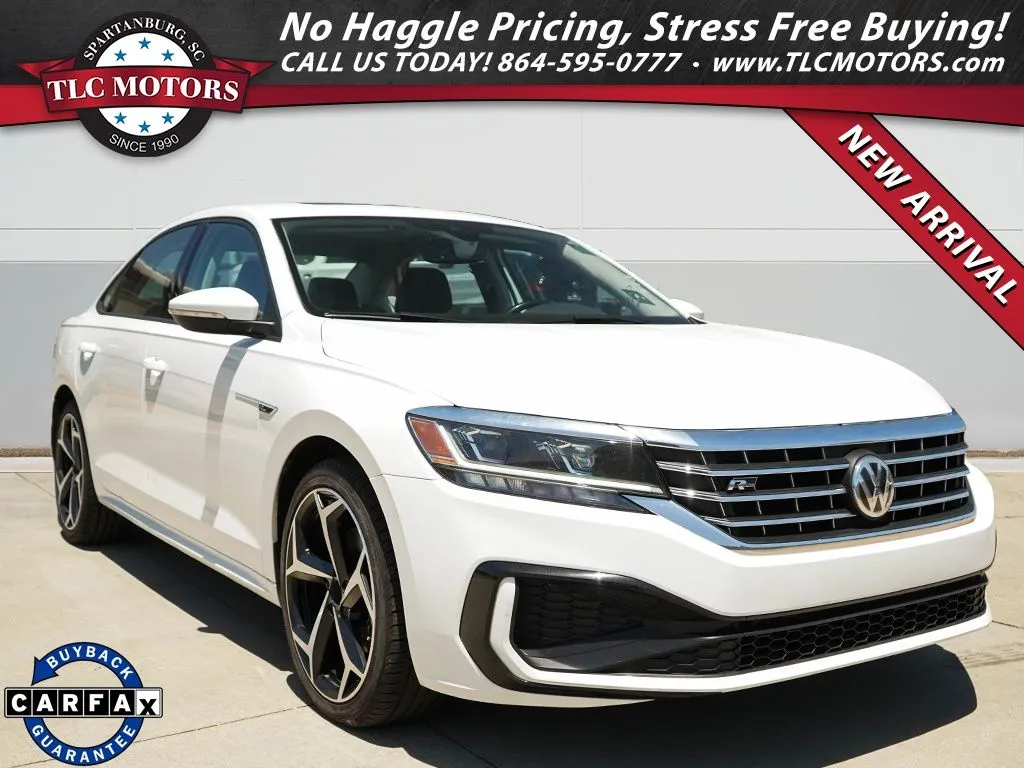 2020 Volkswagen Passat 2.0T R-Line Auto's photo