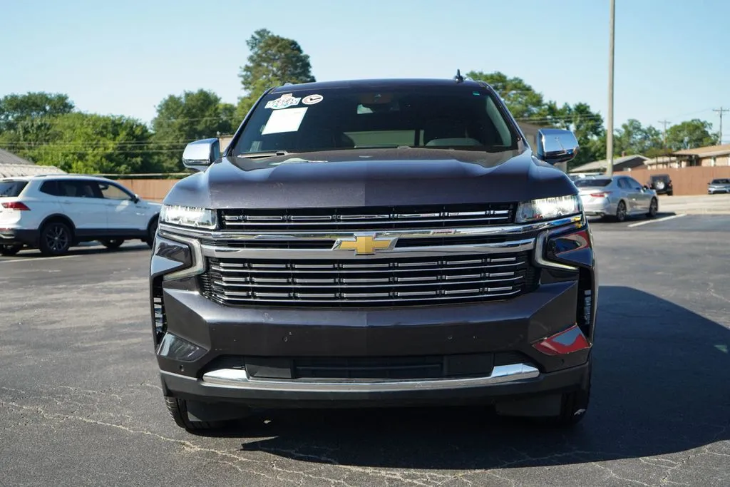 Chevrolet Suburban photo 16