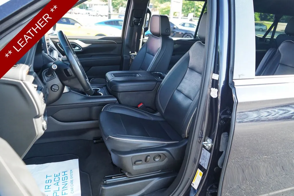 Chevrolet Suburban photo 6