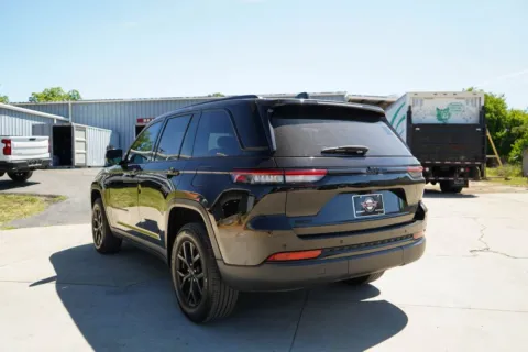 More photos of 2024 Jeep Grand Cherokee Altitude at TLC Motors, SC