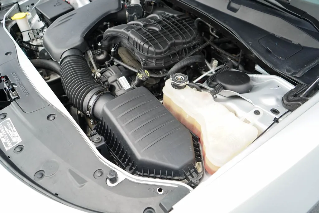 Dodge Charger photo 35