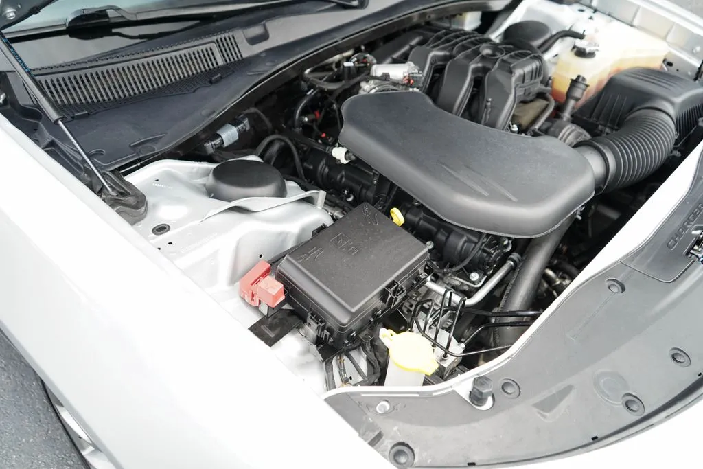Dodge Charger photo 33