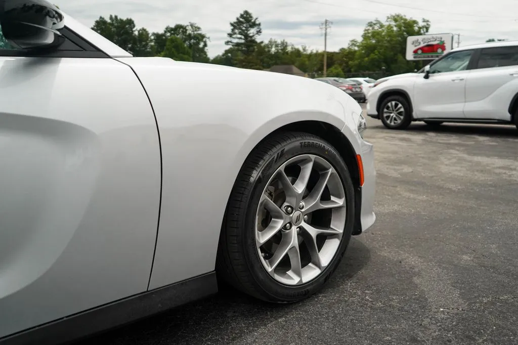 Dodge Charger photo 17