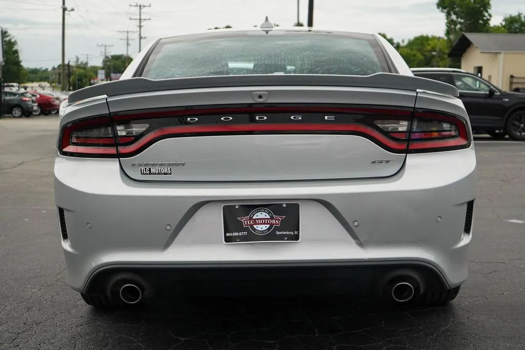 Dodge Charger photo 18