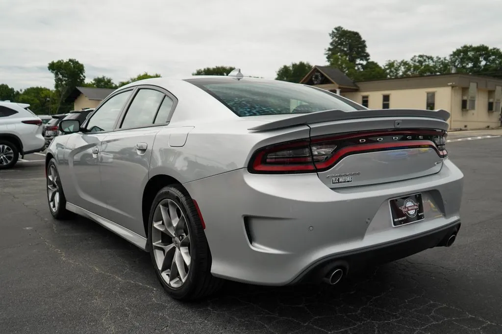 Dodge Charger photo 3