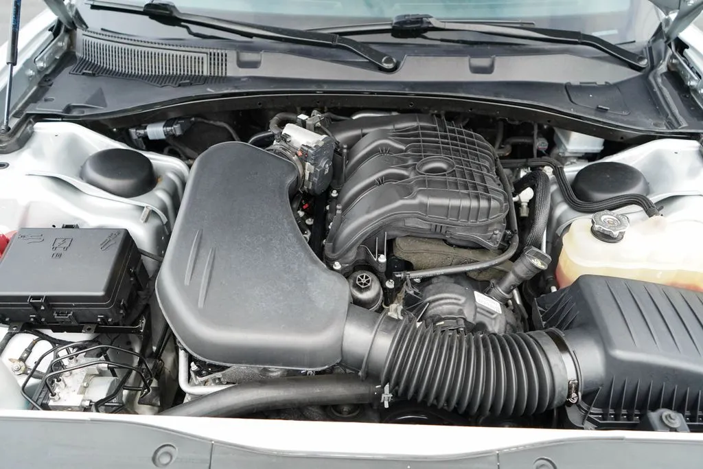 Dodge Charger photo 34