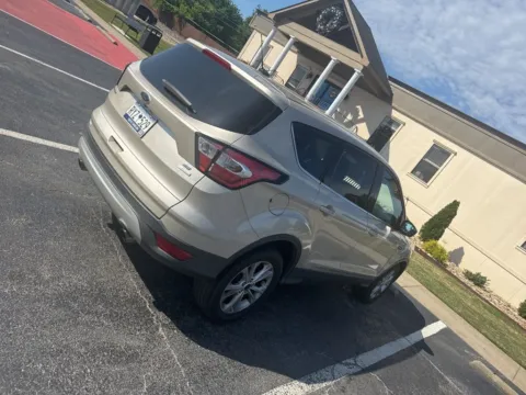 More photos of 2017 Ford Escape SE at TLC Motors, SC