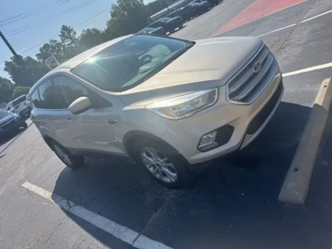 White 2017 Ford Escape SE for sale in Moore, SC