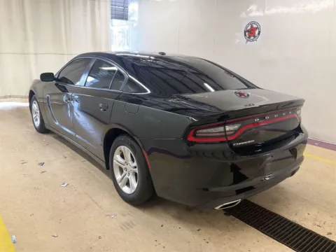 More photos of 2021 Dodge Charger SXT at TLC Motors, SC