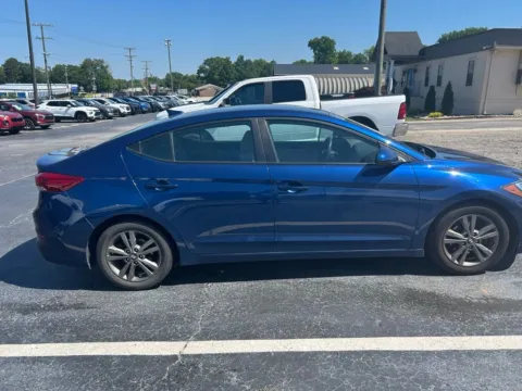 More photos of 2018 Hyundai Elantra SEL at TLC Motors, SC