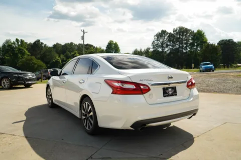 More photos of 2017 Nissan Altima 2.5 SL at TLC Motors, SC