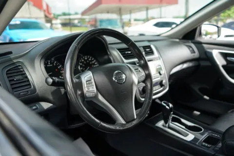 More photos of 2017 Nissan Altima 2.5 SL at TLC Motors, SC