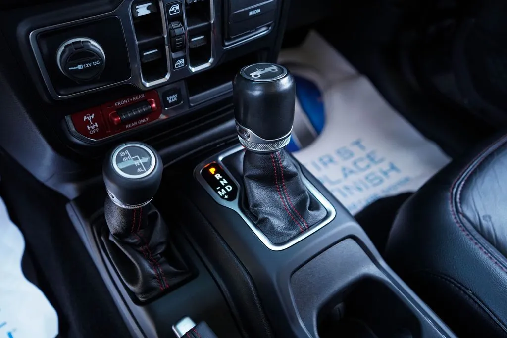 Jeep Wrangler photo 36