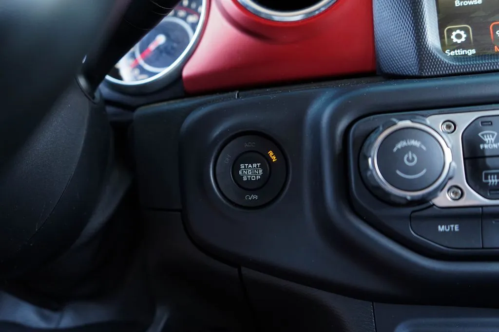 Jeep Wrangler photo 28