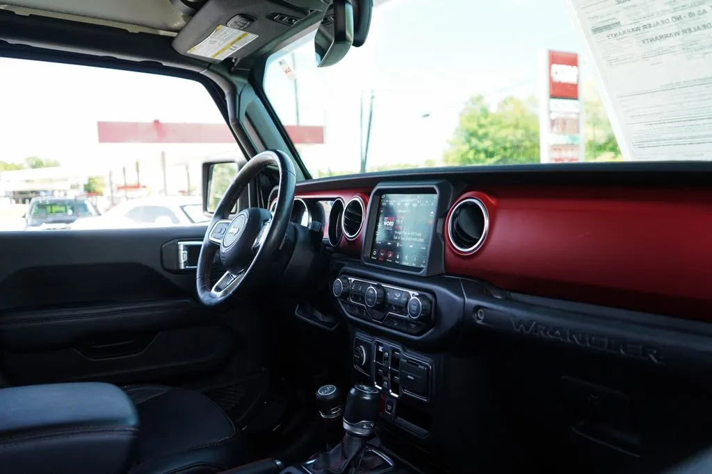 Jeep Wrangler photo 13