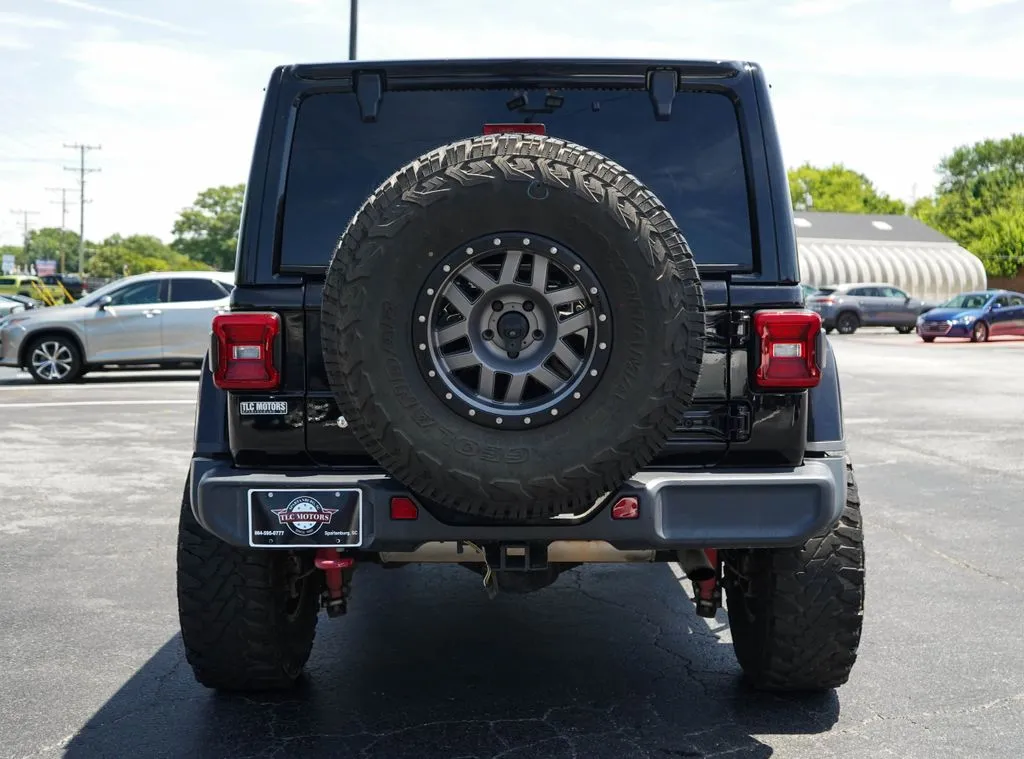 Jeep Wrangler photo 18