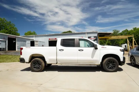 Another view of 2019 Chevrolet Silverado 1500 LT Trail Boss for sale in Moore, SC at TLC Motors