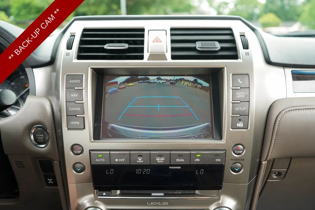 Lexus GX photo 10