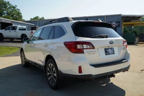 More photos of 2017 Subaru Outback 3.6R at TLC Motors, SC