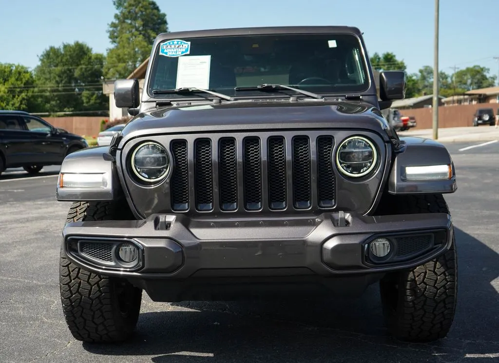 Jeep Wrangler photo 16