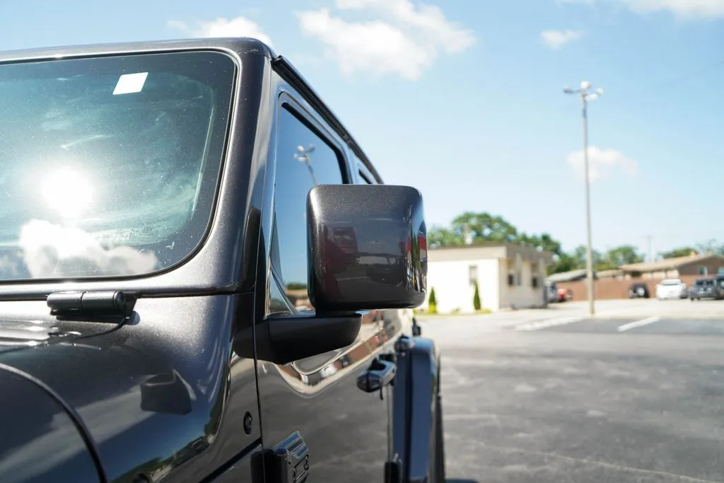 Jeep Wrangler photo 23