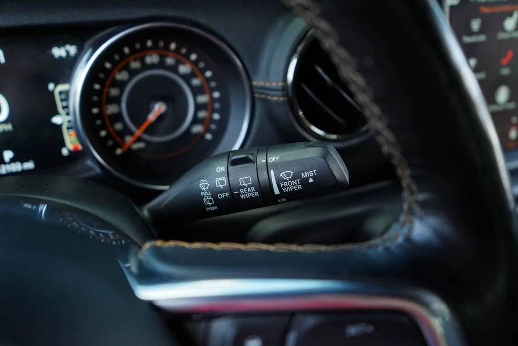Jeep Wrangler photo 34