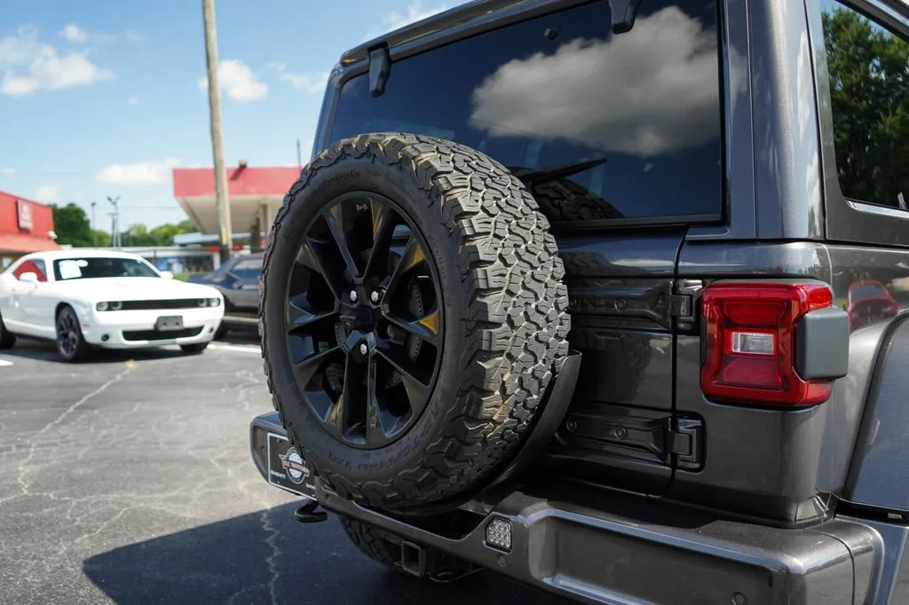 Jeep Wrangler photo 20