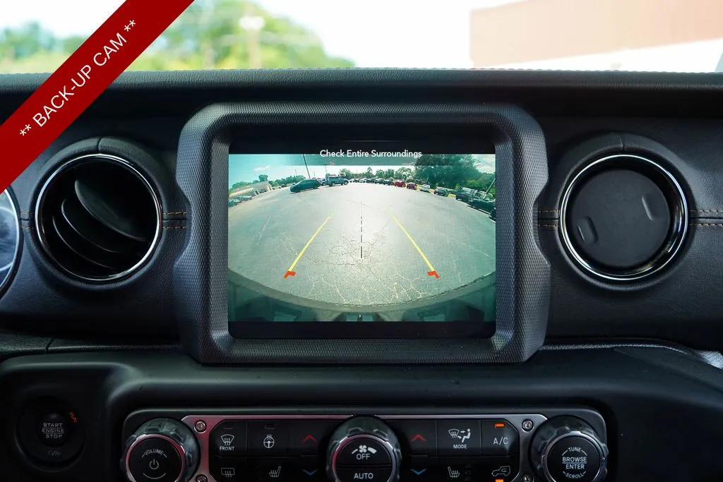 Jeep Wrangler photo 10