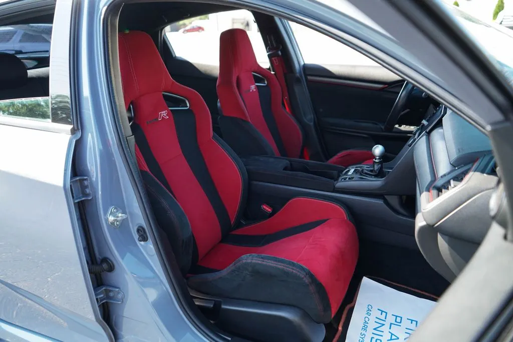 Honda Civic Type R photo 12