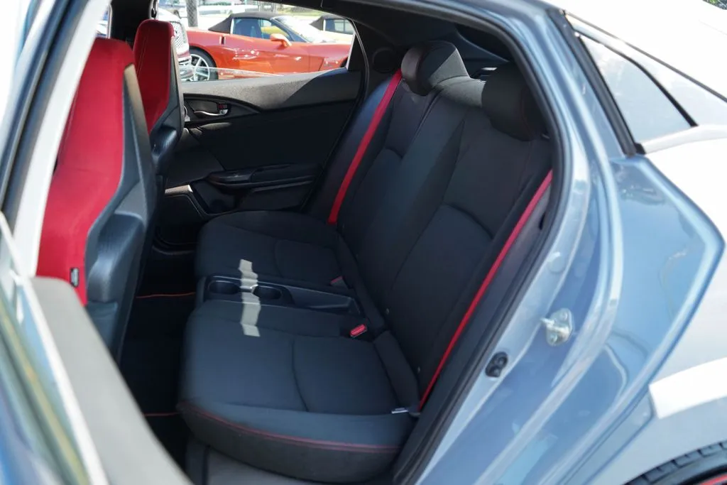 Honda Civic Type R photo 8
