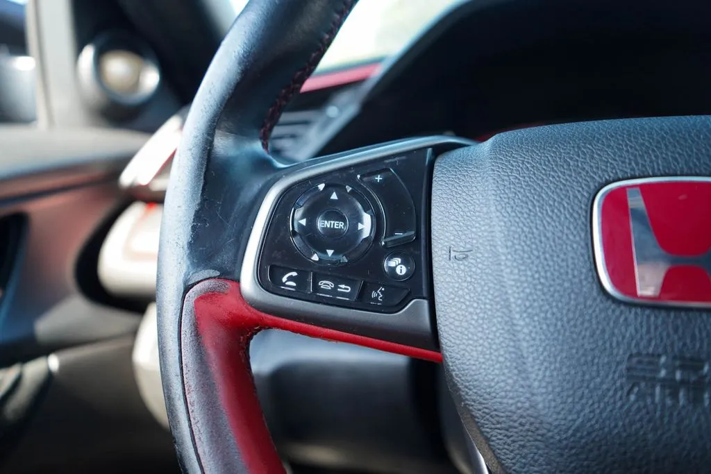 Honda Civic Type R photo 32
