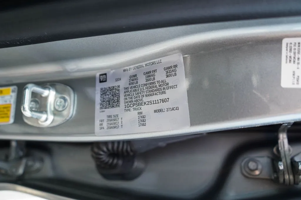 2025 Chevrolet Colorado Work Truck - Photo 41