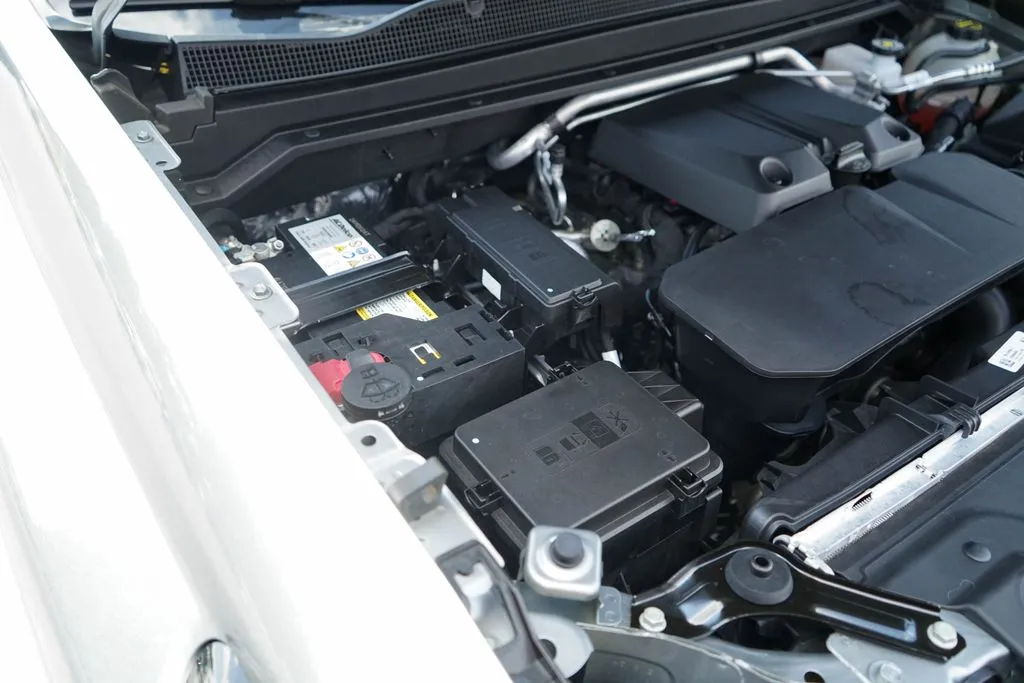 2025 Chevrolet Colorado Work Truck - Photo 36