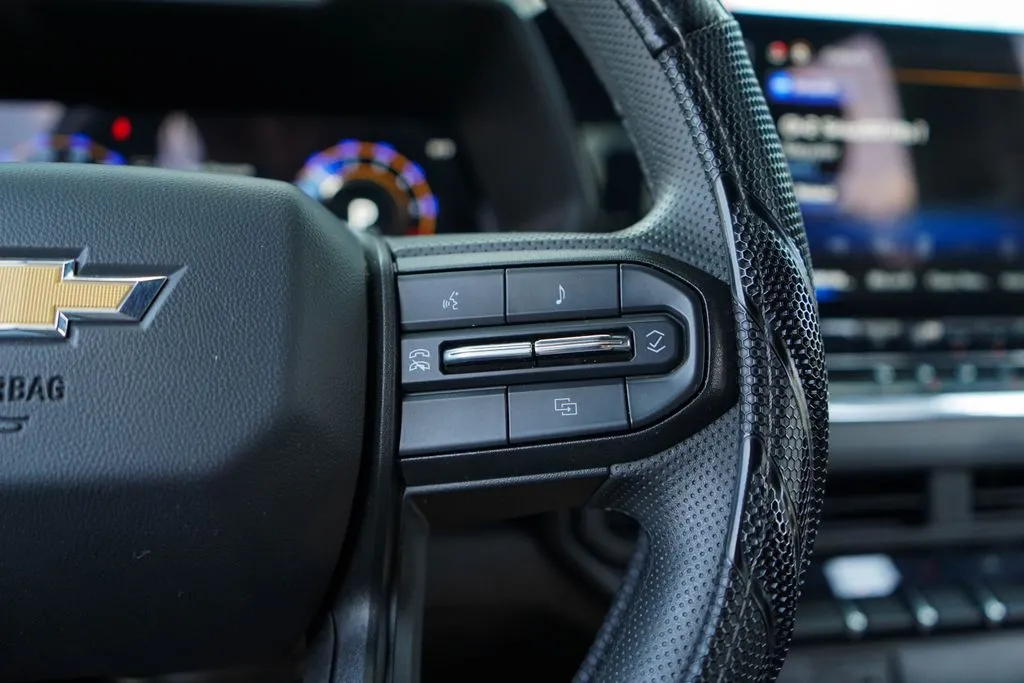 2025 Chevrolet Colorado Work Truck - Photo 30