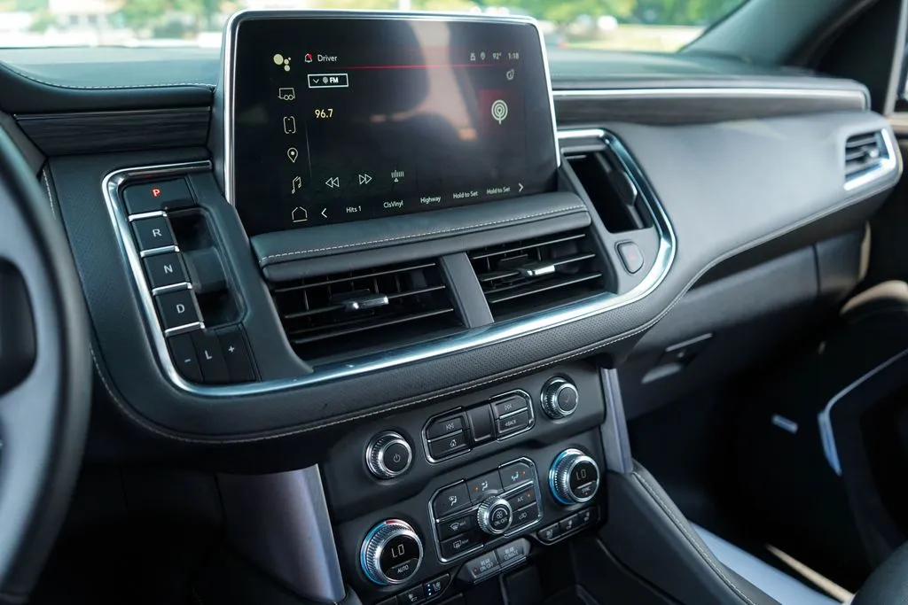 2024 GMC Yukon XL SLT - Photo 7