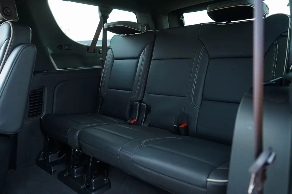 2024 GMC Yukon XL SLT - Photo 36