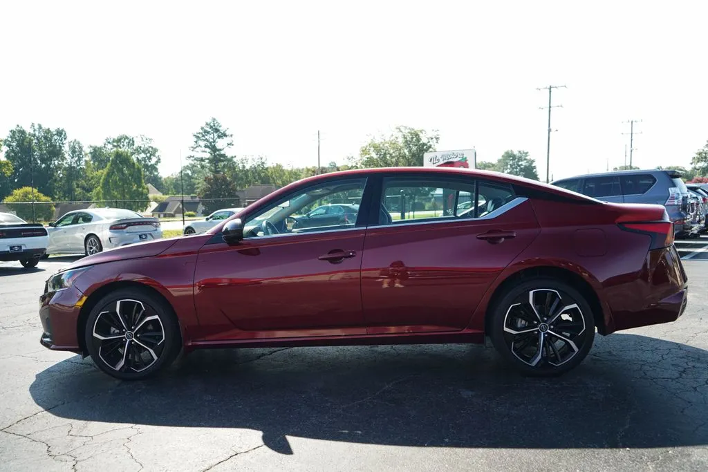 Nissan Altima photo 23