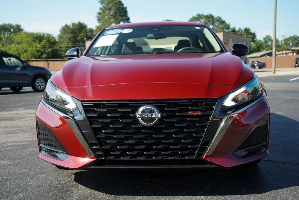 Nissan Altima photo 16