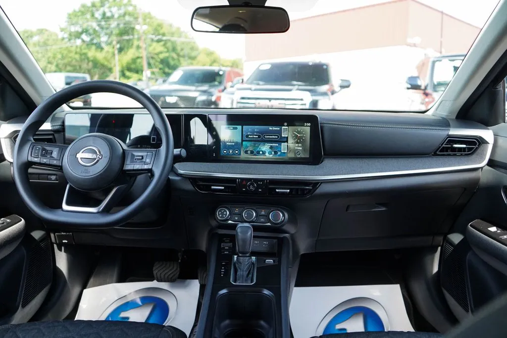 Nissan Kicks photo 9