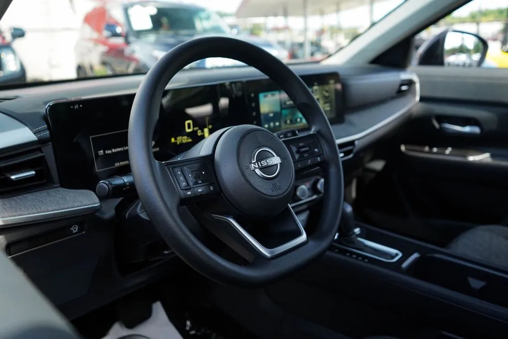 Nissan Kicks photo 5