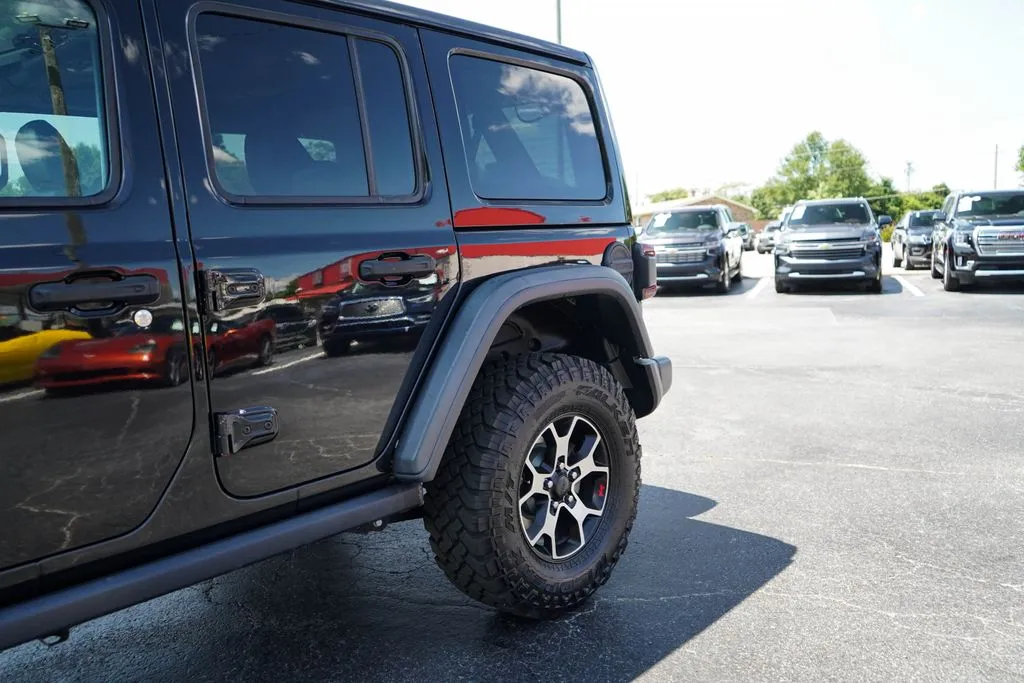 Jeep Wrangler photo 25