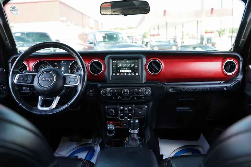 Jeep Wrangler photo 9