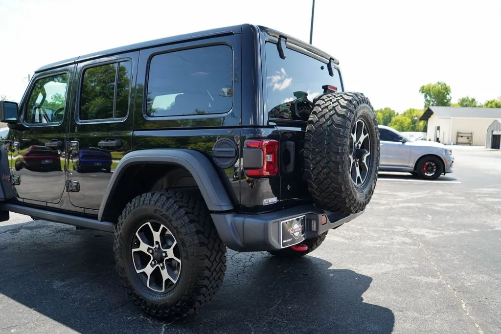 Jeep Wrangler photo 24