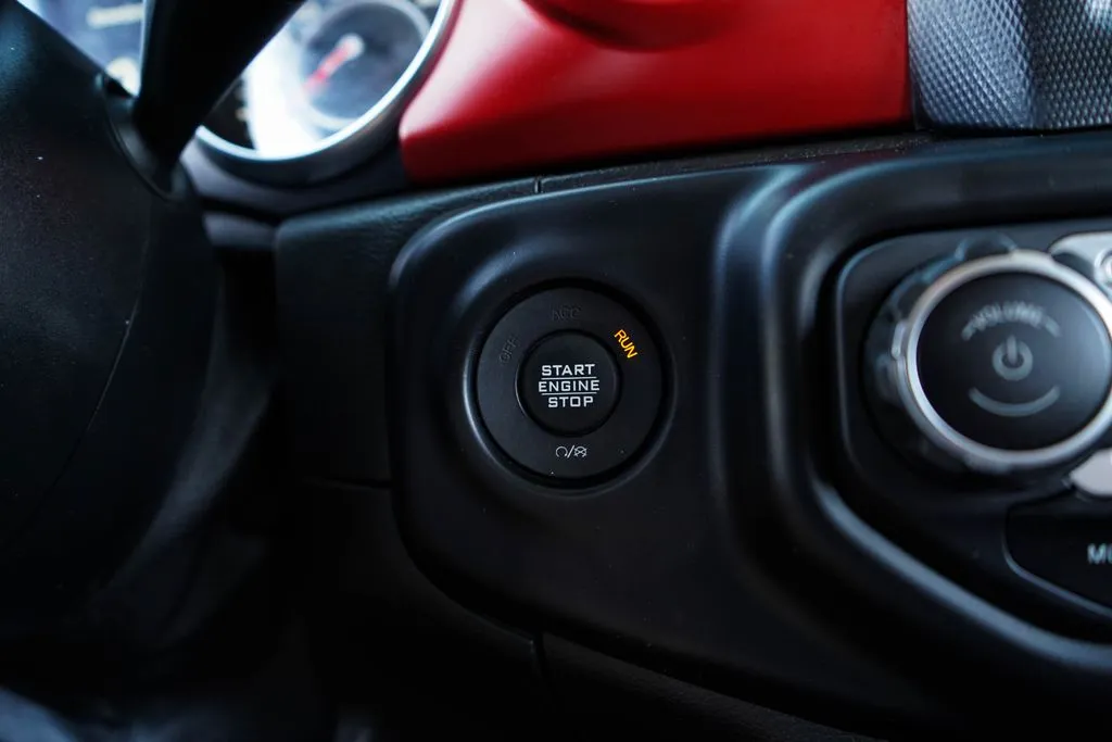 Jeep Wrangler photo 31