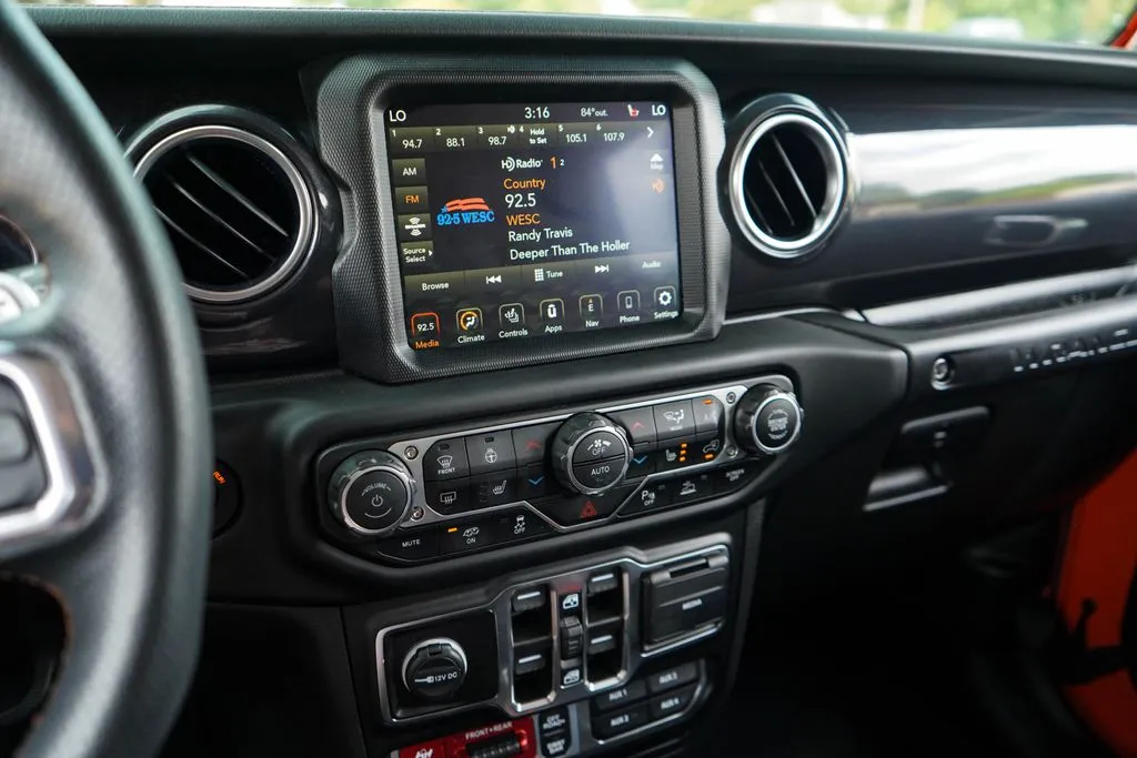 Jeep Wrangler photo 7